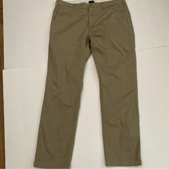 Levi's Two Hose Brand Khaki Pants Men’s Size 38 X 34 Chino Straight  Flat Front - Picture 2 of 16
